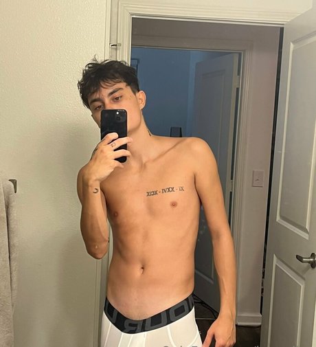 hesxriley onlyfans posts
