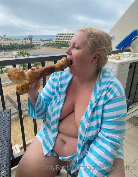 skinny babe onlyfans naked frame