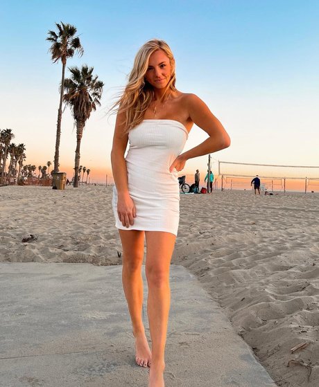 Annie Agar onlyfans exposed