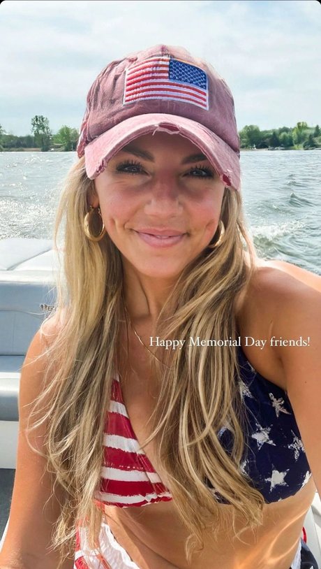 Annie Agar onlyfans porno