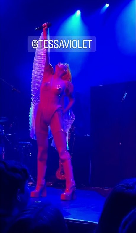 Tessa Violet onlyfans post