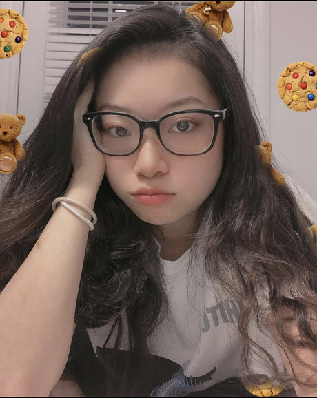 Fruitypoppin onlyfans model