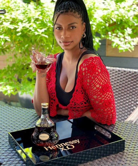 Taylor Rooks porn onlyfans