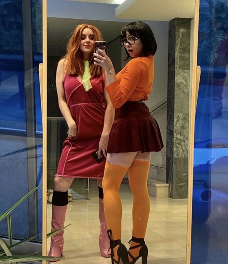 LivBev onlyfans topless