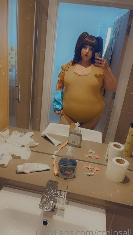 ccolosall onlyfans content