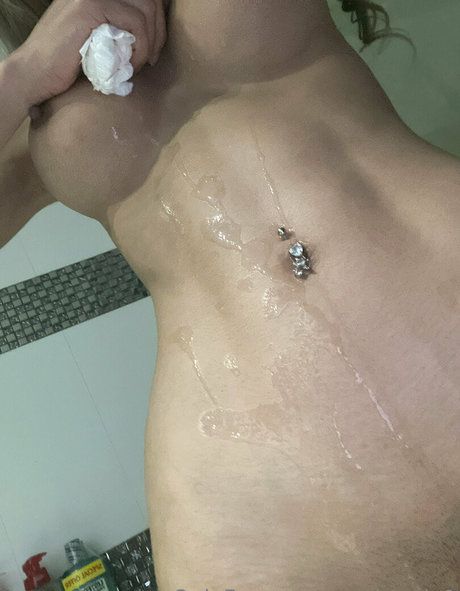 Pinky Fox onlyfans naked