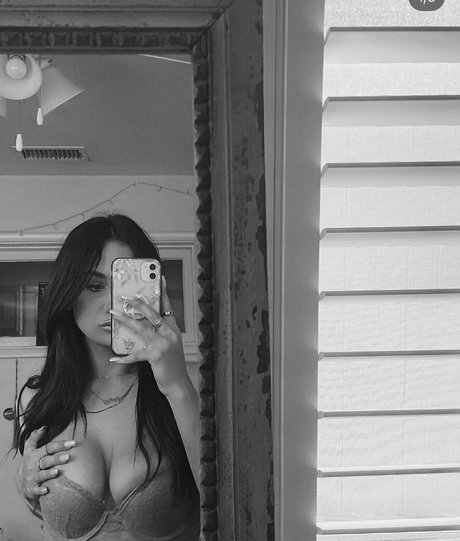 Kelly Meinhart naked onlyfans pics