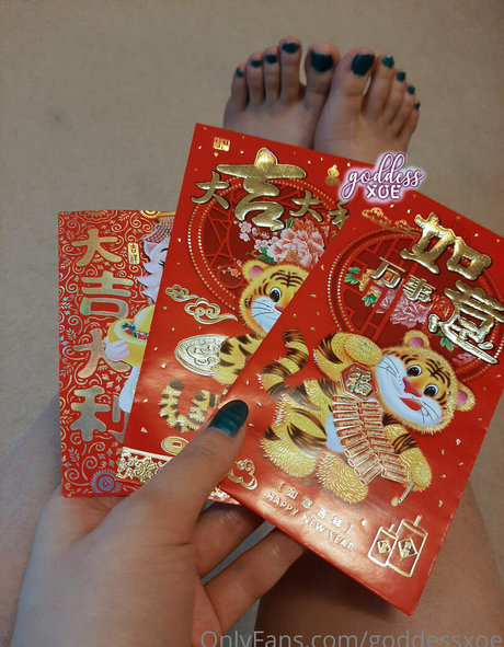 chubby couple onlyfans art naked plate