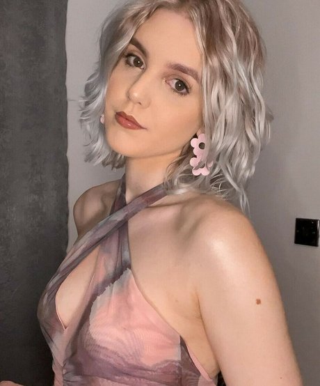 HoxieLoxie new onlyfans leaks