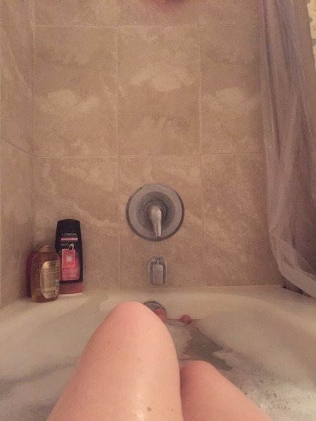 Olivia Grace onlyfans leaks.