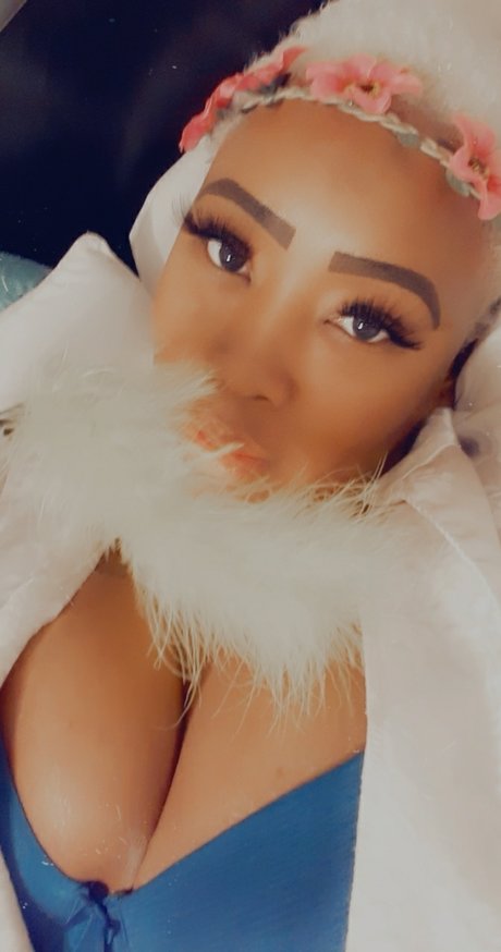 Miss Parker onlyfans model images