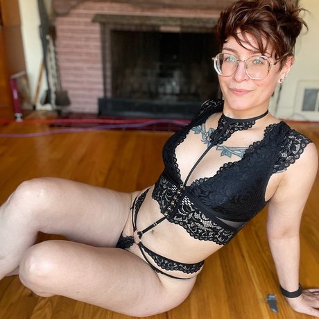 Miss T onlyfans nudes