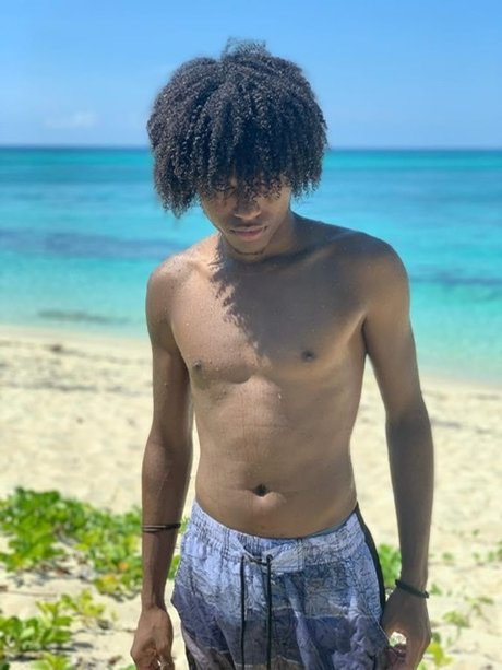 OfficialMikey242 free only fans