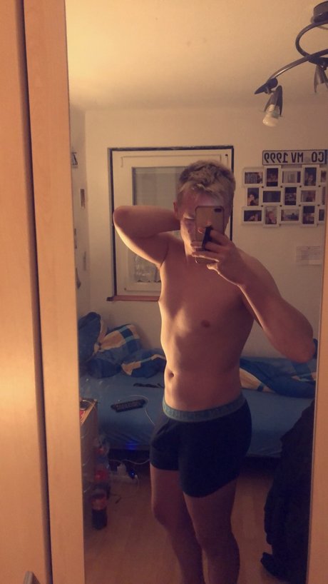 Official Max onlyfans nude photos