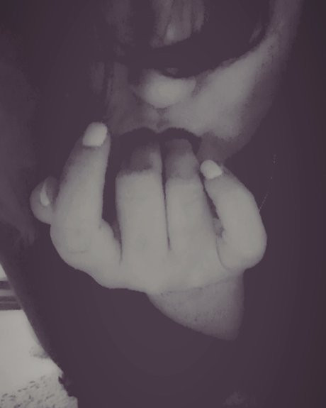 Nympho Brainiac onlyfans nude pics