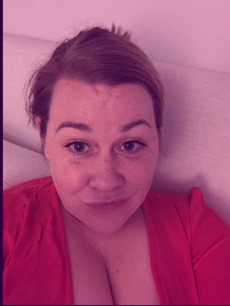 NotEverythinginKansasisFlat onlyfans nsfw