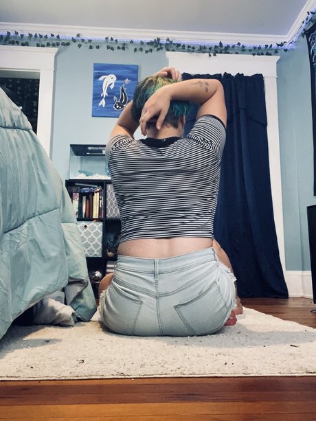 Peachy Blueberry only fans nude leaks