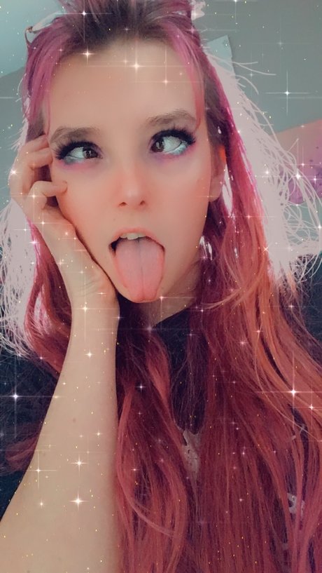 Kimmie Peach onlyfans leaks.