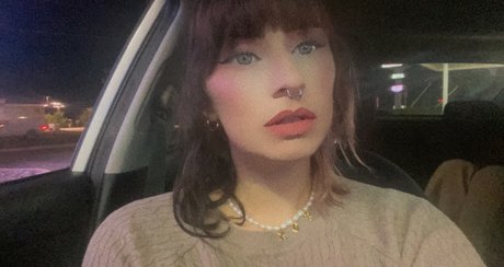 Peachie Fox naked onlyfans leaked