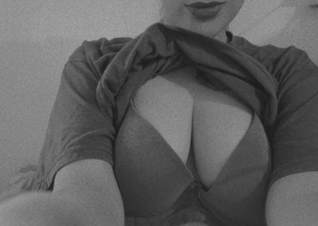 Paula Sanchez leaks onlyfans