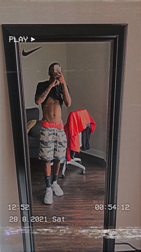 SEXYPaPi V nude onlyfans leak