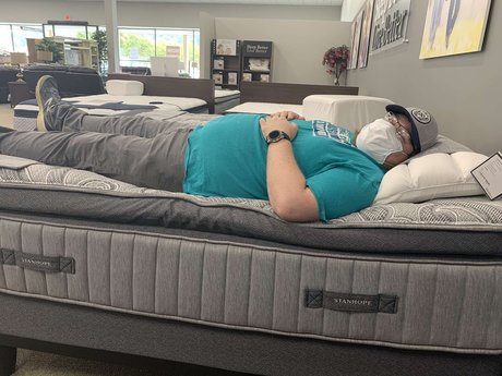 BubbleMikey onlyfans model photos