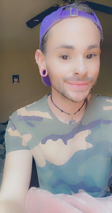 minky boi onlyfans boobs