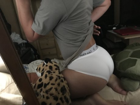 orgasmoking_ feet onlyfans