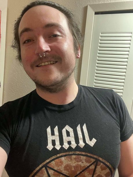 Dan Griggs onlyfans content