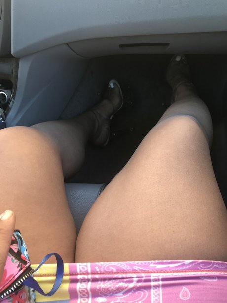 prad ur favorite ADULT ENTERTAINMENT onlyfans nsfw