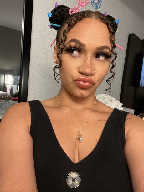 Jada Babe onlyfans sextape leak