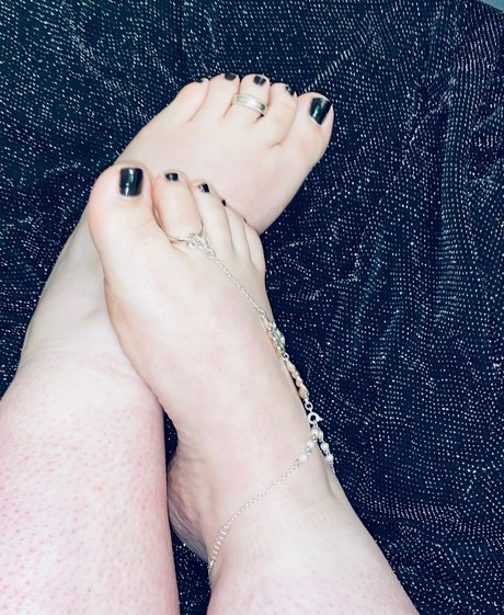 PixiePediPaws nude leaks onlyfans