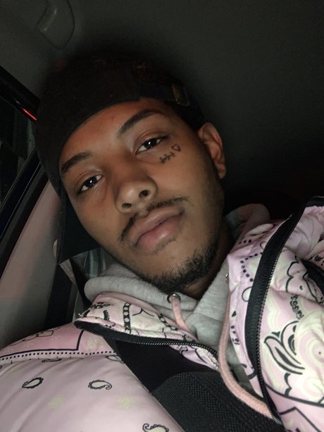 Pink Chanel Dior onlyfans naked pics