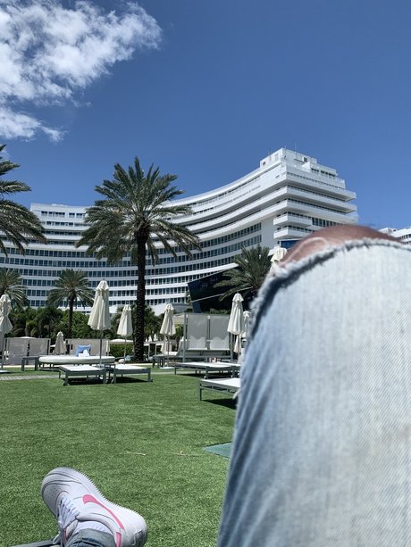 Pink Chanel Dior only fans