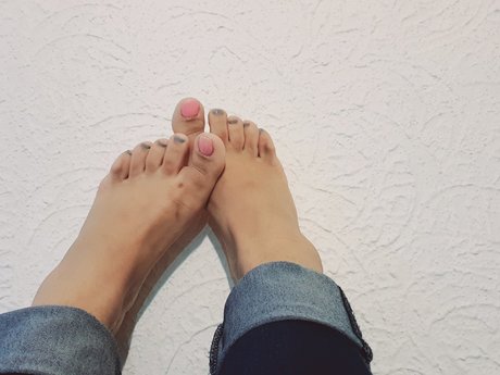 0nlypies onlyfans topless