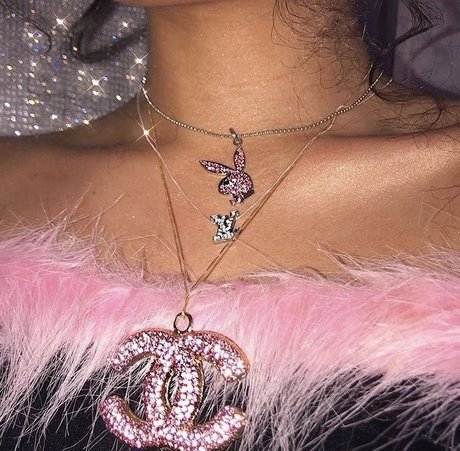 yours truly onlyfans model photos