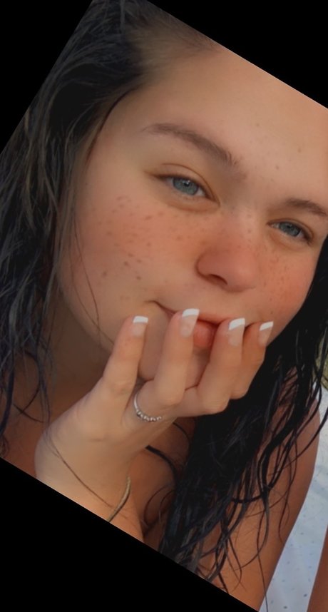 Raven XoXo onlyfans strip tease