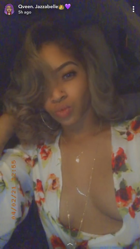 MissPrettyPussy_ onlyfans model