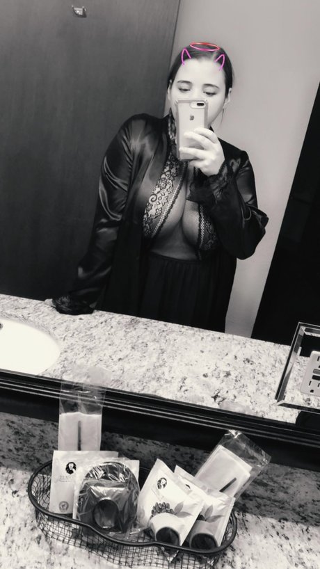 Brooklyn J onlyfans lean