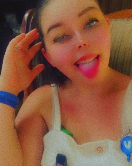 QueenMari420 nude leak onlyfans