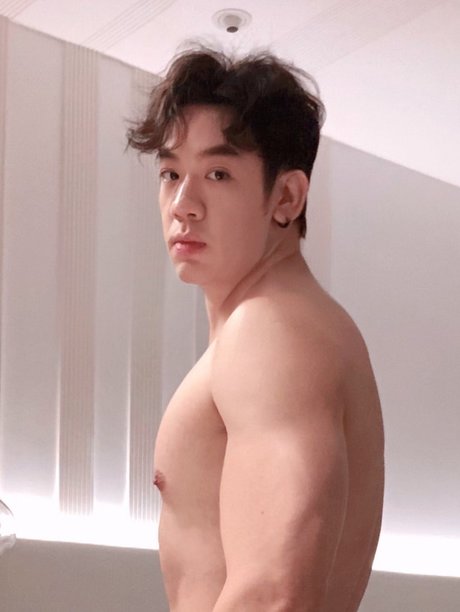 LEONG 68 onlyfans sex tape