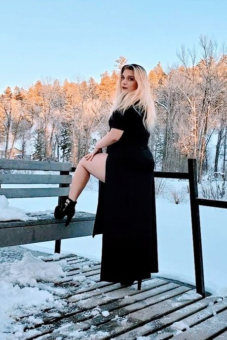 Kiana Diamond onlyfans naked pics