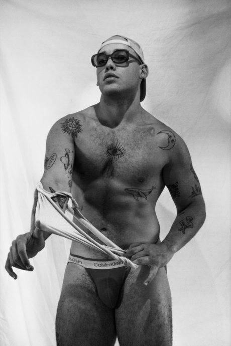 Oscar Miguel leaked nudes onlyfans