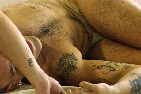 Oscar Miguel nudes onlyfans