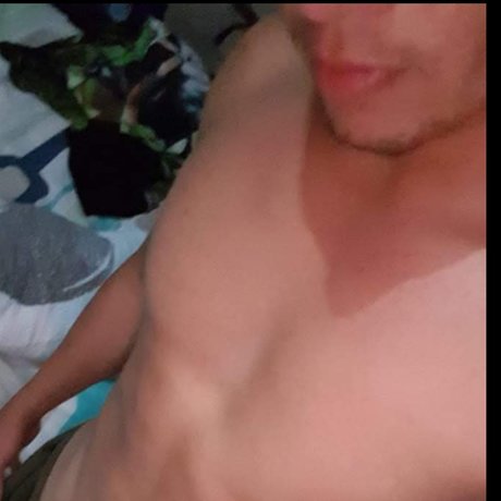 Reygatitooficial01 topless onlyfans