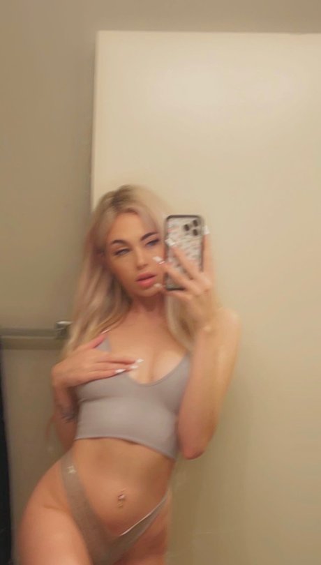 _Renee Renn_ only fans leaks