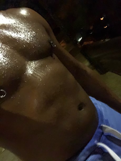 Raw And Verse nude leaks onlyfans