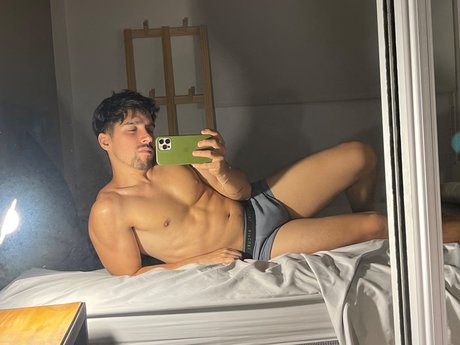 _R VEN_ onlyfans naked leaked