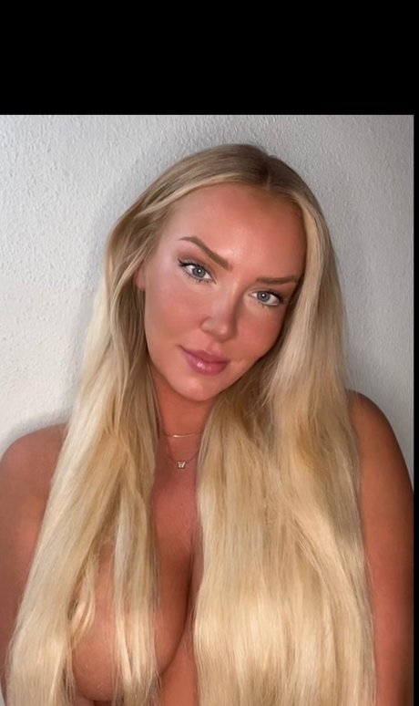 Mariah May onlyfans leaked photos