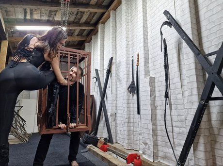 Mistress Marta onlyfans photos